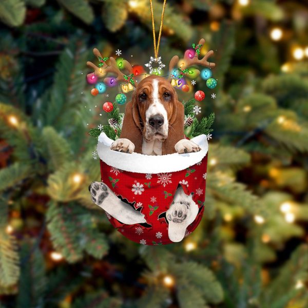 Basset Hound In Snow Pocket Christmas Ornament Hanging Gift – Flat Acrylic Dog Ornament