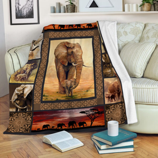 Mother And Baby Elephants At Sunset Fleece Throw Blanket – Weighted Blanket To Sleep – Best Gifts For Family