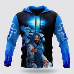 The Cross And The Praying Lion Jesus Focus On Me All Over Print 3D Hoodie Gifts For Christians 1 wc0mmm.jpg