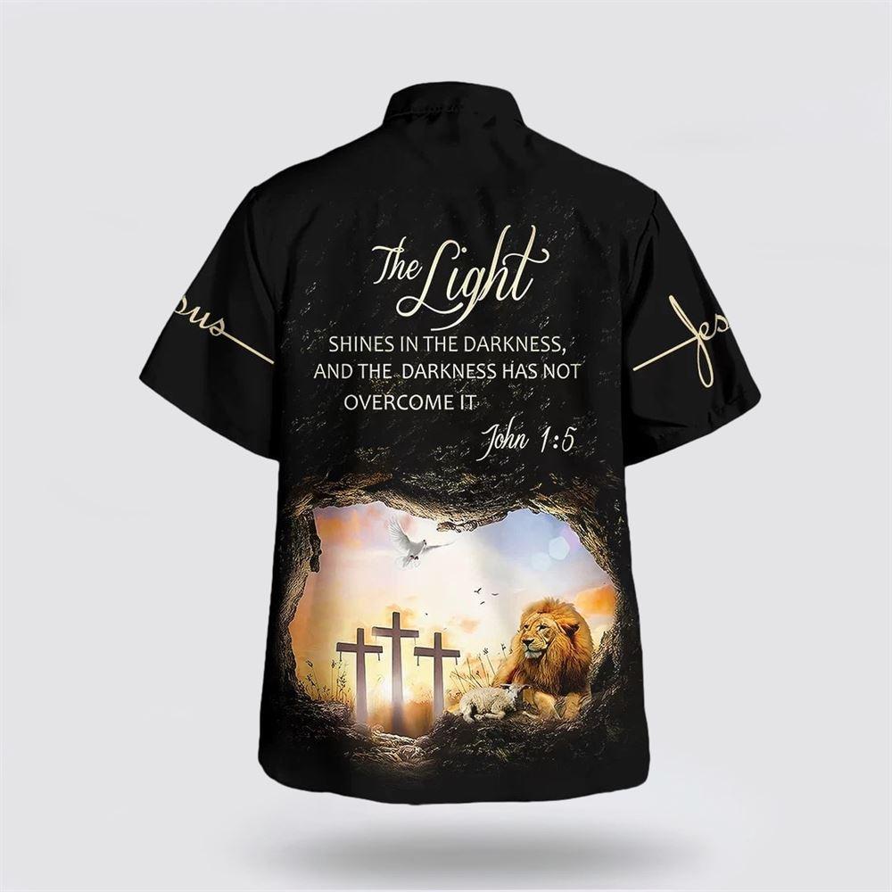 The Light Shines In The Darkness Lion Cross Hawaiian Shirts – Gifts For Christian Families