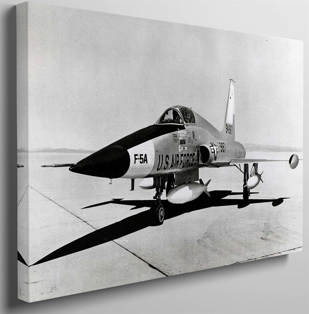 US Air Force F-5 Airplane Tiger II Freedom Fighter Jet Canvas Wall Art – Gift For Military Personnel US Air Force F-5 Airplane Tiger II Freedom Fighter Jet Canvas Wall Art – Gift For Military Personnel