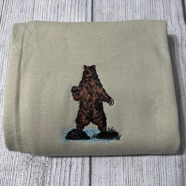 Embroidered Sweatshirts, Brown Bear Embroidered Sweatshirts, Bear Embroidered Crewneck, Women’s Embroidered Sweatshirts
