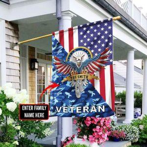 Veteran Day Flag, Custom Family Name US…