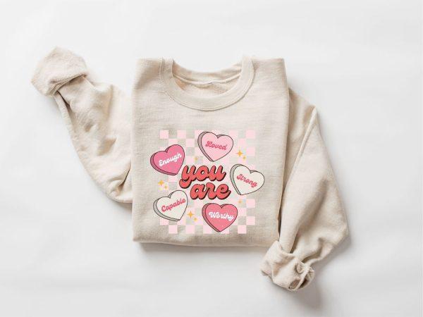 Valentines Sweatshirt, Cute Teacher Valentine Sweatshirt, Retro Heart Sweatshirt, Womens Valentines Sweatshirt