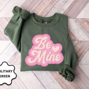 Valentines Sweatshirt Retro Be Mine Sweatshirt Heart Sweatshirt Womens Valentines Sweatshirt 7 gixkbp.jpg