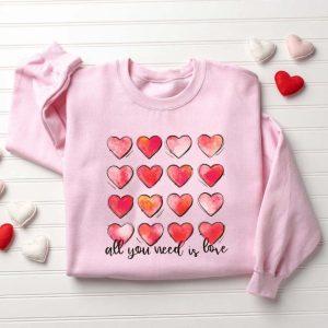 Valentines Sweatshirt Retro Heart Valentines Sweatshirt Womens Valentine Sweatshirt Womens Valentines Sweatshirt 3 b90b0x.jpg