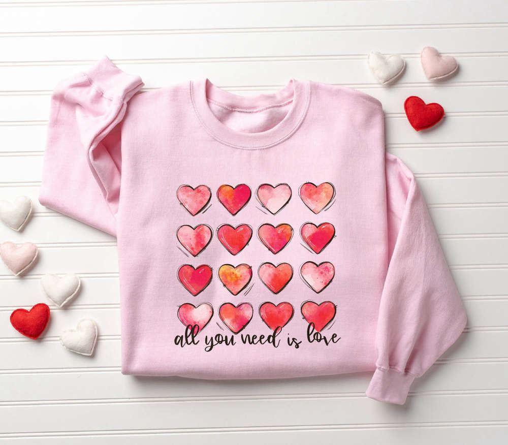 Valentines Sweatshirt, Retro Heart Valentines Sweatshirt, Womens Valentine Sweatshirt, Womens Valentines Sweatshirt