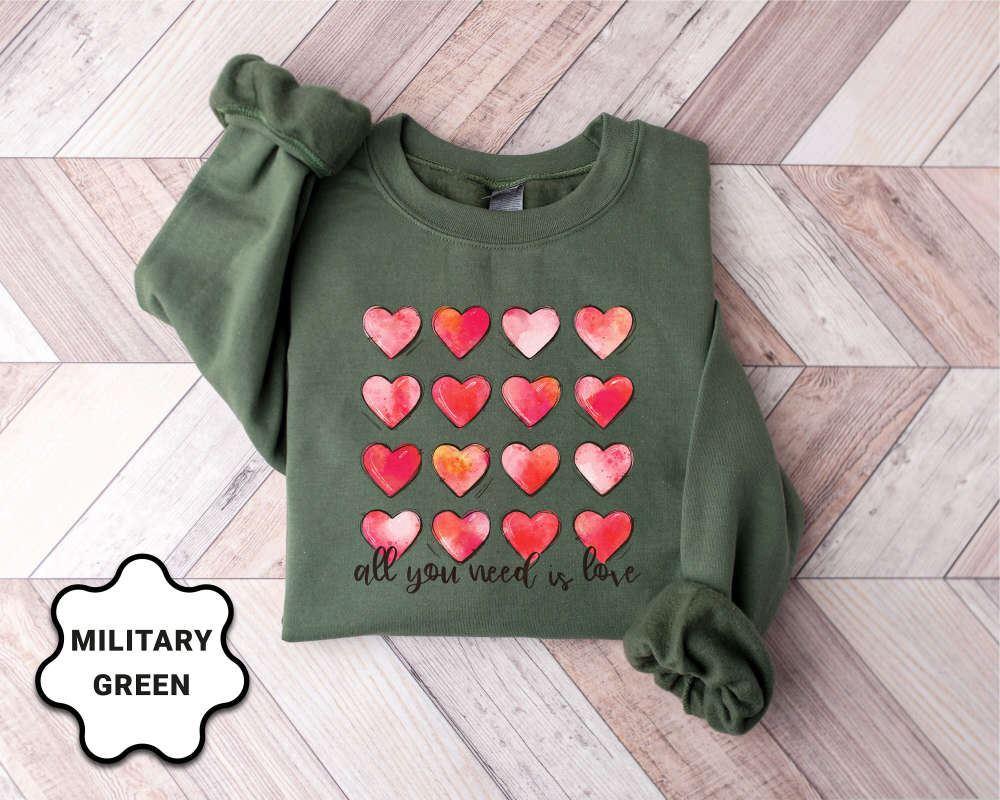 Valentines Sweatshirt, Retro Heart Valentines Sweatshirt, Womens Valentine Sweatshirt, Womens Valentines Sweatshirt