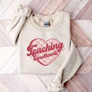 Valentines Sweatshirt, Retro Teaching Sweethearts, Sweatshirt Gift…