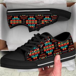 Native American Shoes, Black Native Tribes Pattern…
