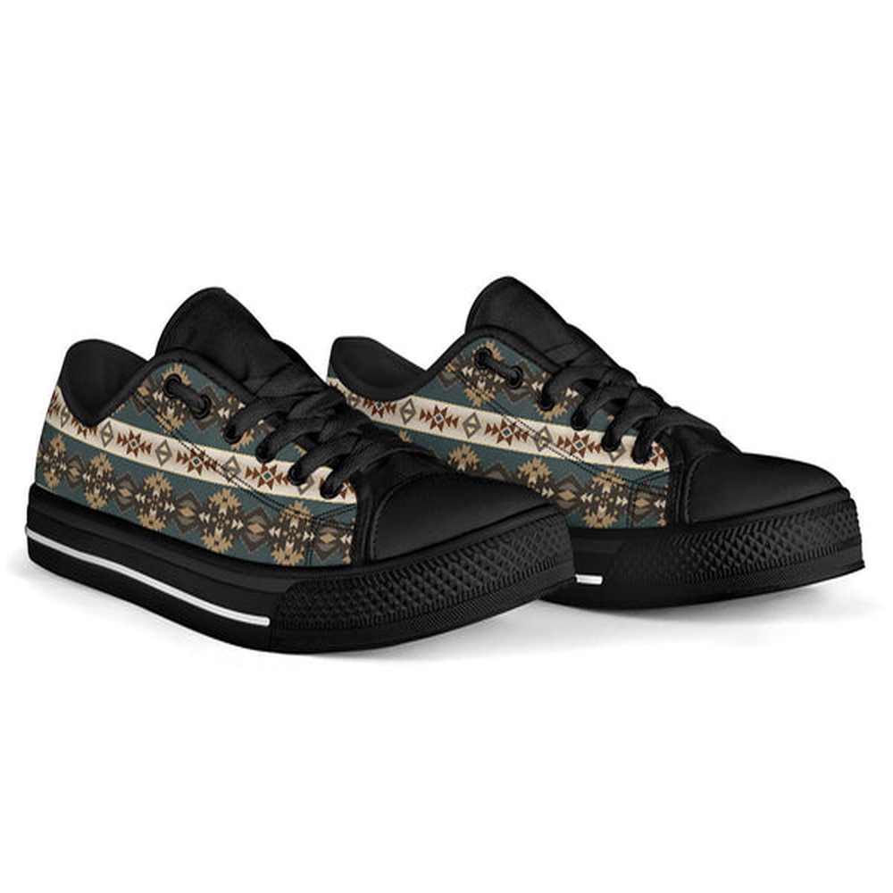 Native American Shoes, Navajo Geometric Seamless Low Top Canvas Shoe, Native American Low Top Shoes