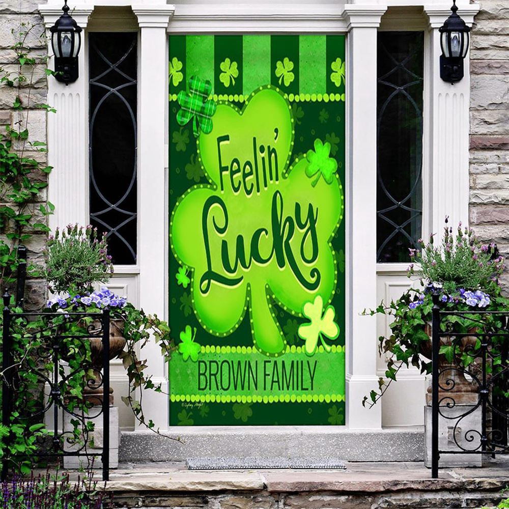 St Patrick’s Day Feelin’ Lucky Personalized Door Cover, St Patrick’s Day Door Cover, St Patrick’s Day Door Decor