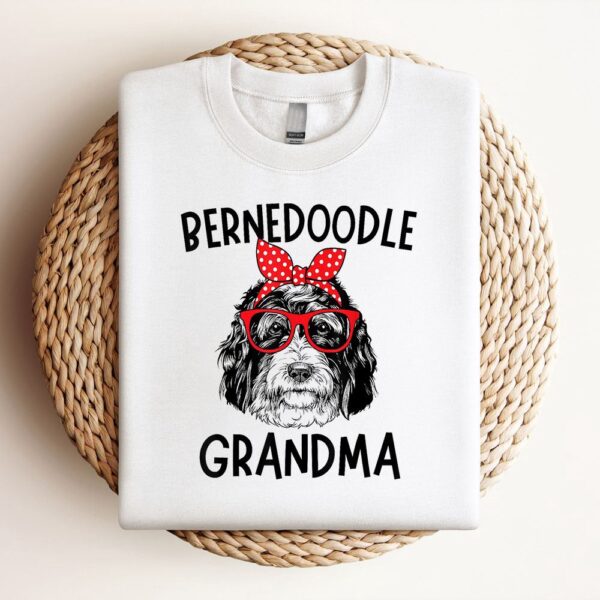 Bernedoodle Grandma Bernedoodle Dog Nana Mothers Day Sweatshirt, Mother Sweatshirt, Sweatshirt For Mom, Mum Sweatshirt