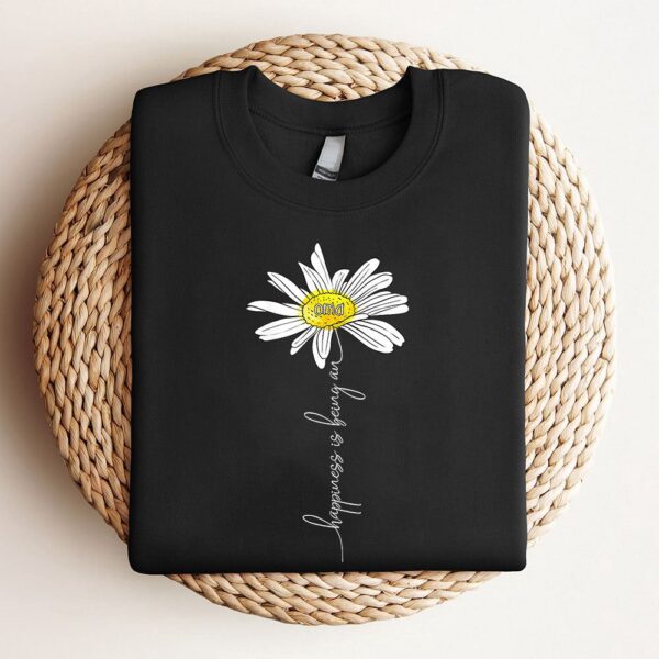 Happiness Is Being An Oma Daisy Tshirt Mothers Day Gifts Sweatshirt, Mother Sweatshirt, Sweatshirt For Mom, Mum Sweatshirt