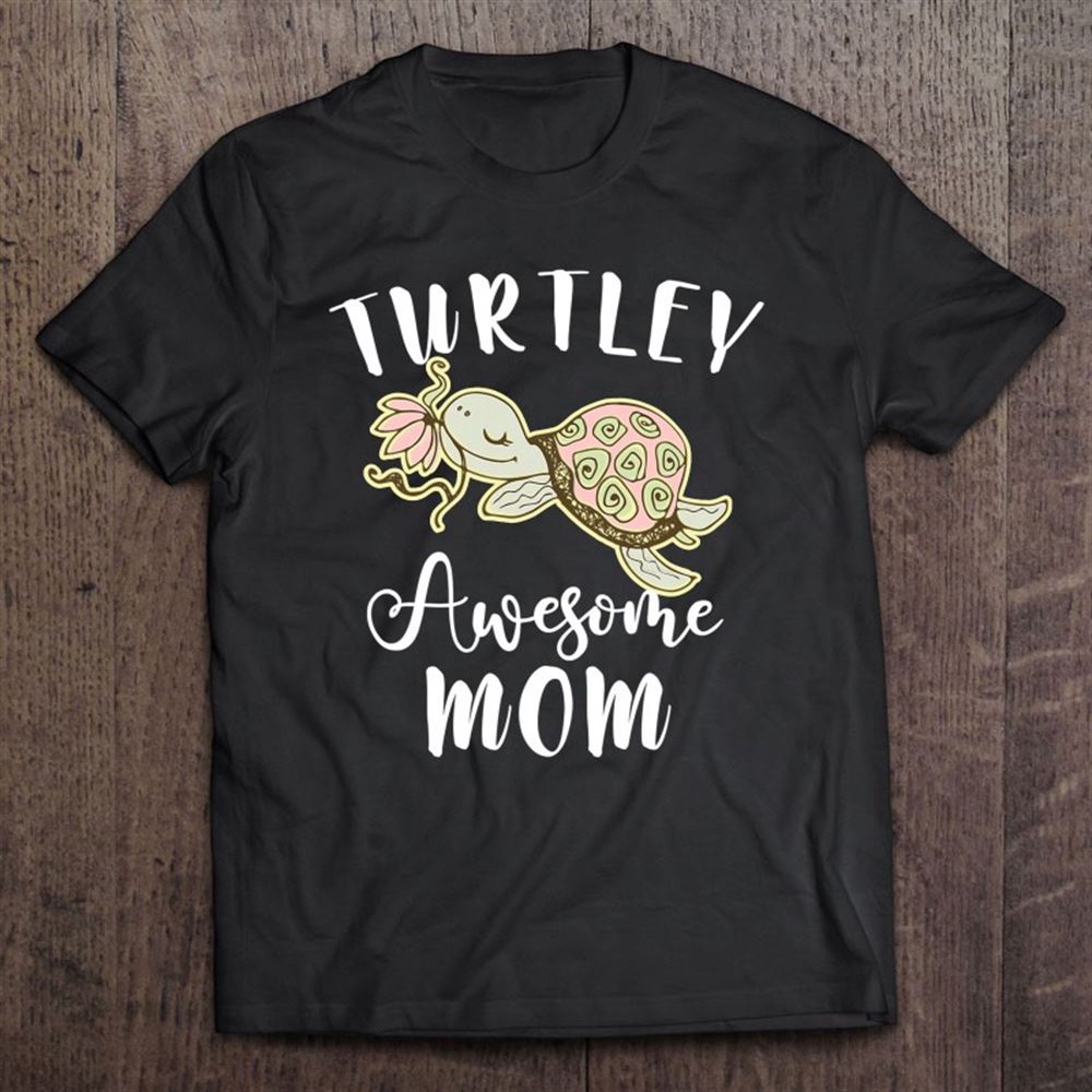 Ocean Animal Lover Mom Mothers Day Turtle T-Shirt, Mother’s Day Shirts, Happy Mothers Day Shirts