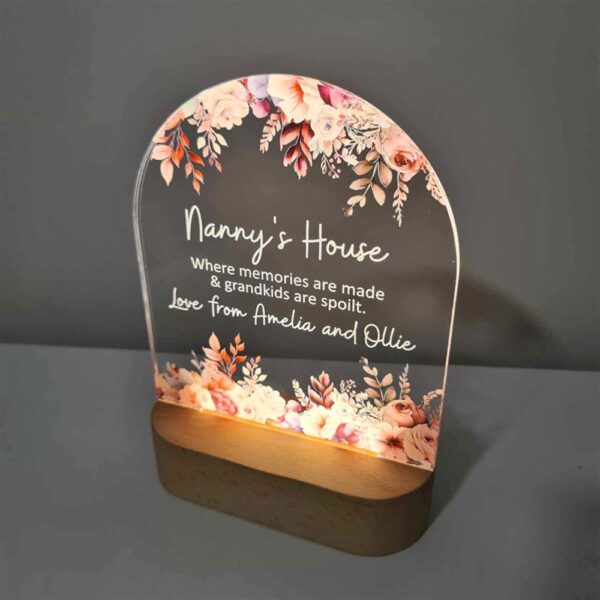 Personalised Handcrafted Floral LED Lamp for Mother’s Day, Nanny’s House 3D Led Light Wooden Base, Custom Mothers Day Gifts