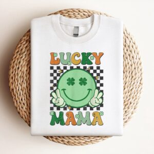 Retro Groovy St Patricks Day Lucky Mama…