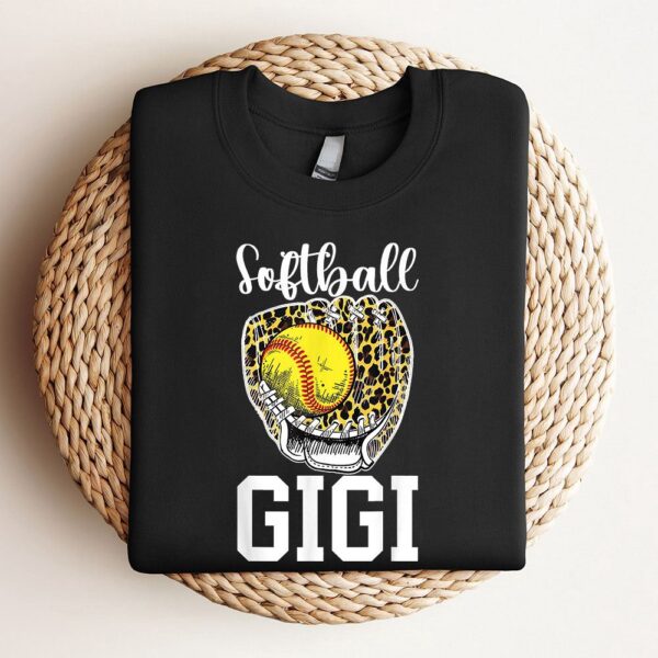 Softball Gigi Grandma Leopard Gigi Of A Softball Player Sweatshirt, Mother Sweatshirt, Sweatshirt For Mom, Mum Sweatshirt