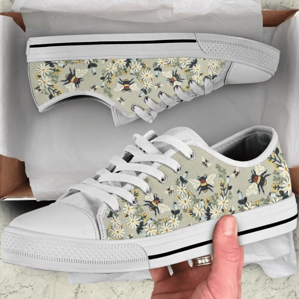Bee Hand Embroidery Low Top Shoes Sneaker, Low Tops, Low Top Sneakers Bee Hand Embroidery Low Top Shoes Sneaker, Low Tops, Low Top Sneakers