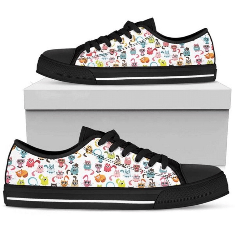 Colorful Animated Cat’s DEsign for Women Low Top Shoes, Low Top Sneakers, Low Top Designer Shoes