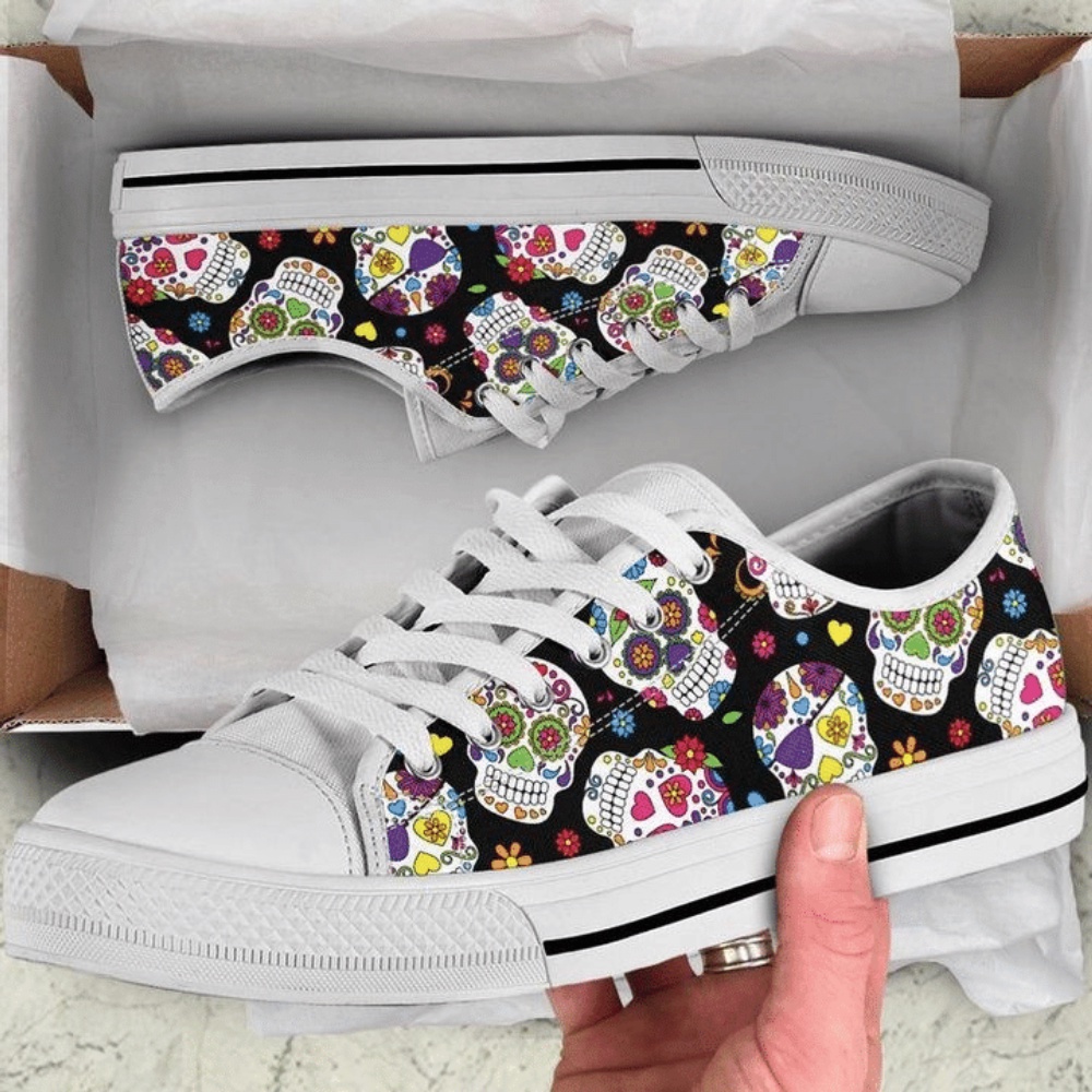 Colorful Sugar Skulls Black Low Top Shoes, Low Top Designer Shoes, Low Top Sneakers