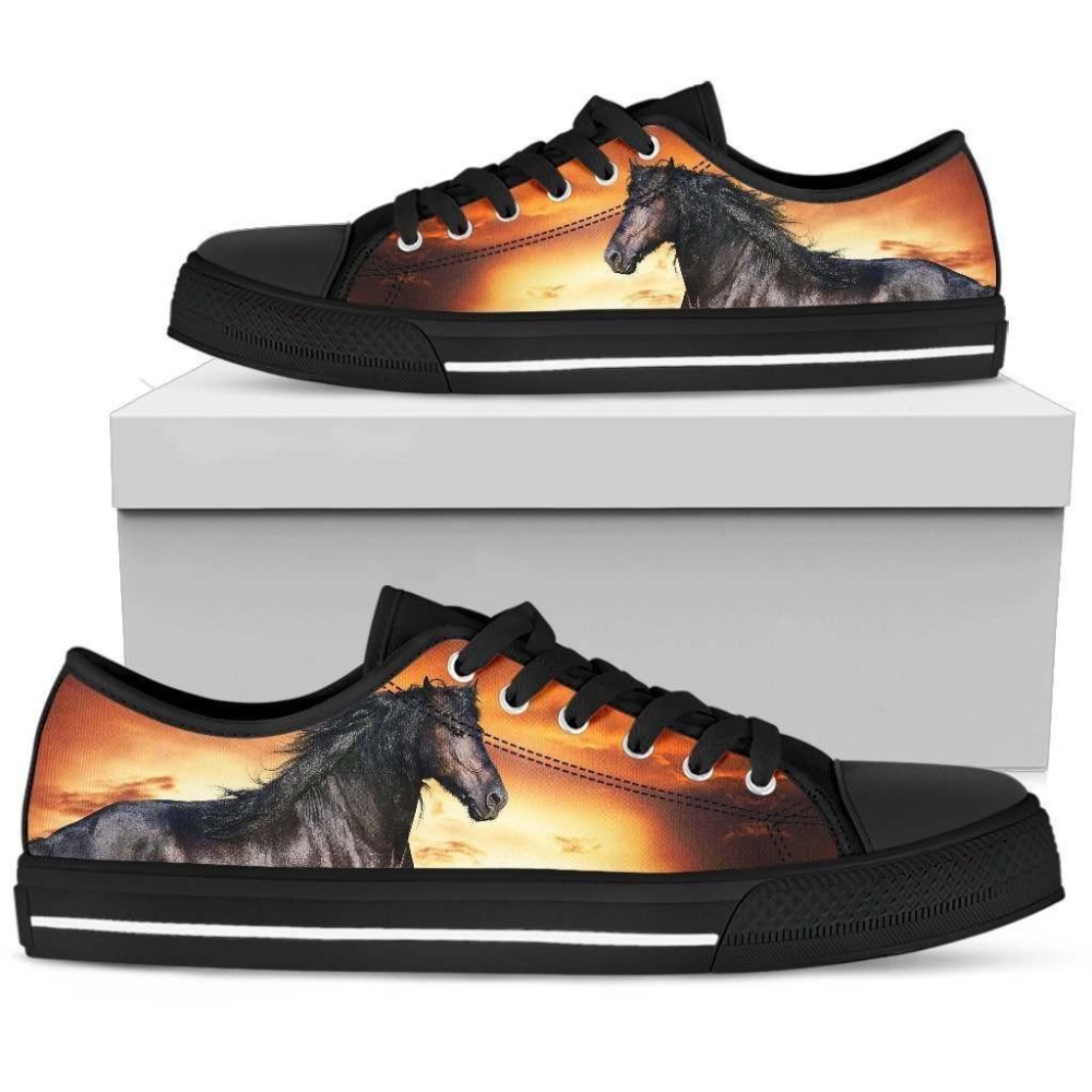 Elegant Black Horse Design Women s Low Top Shoe, Low Tops, Low Top Sneakers