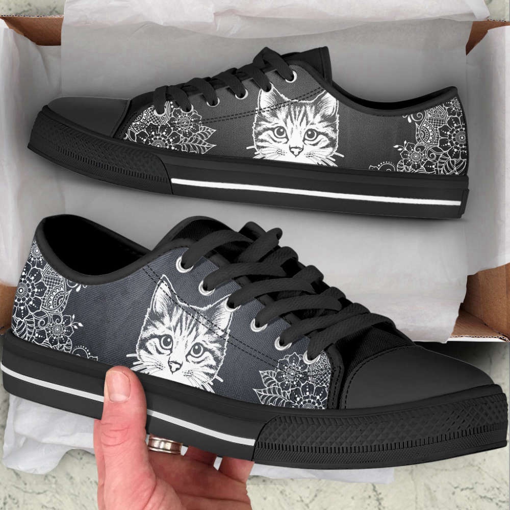 Flower Sketch Low Top Canvas Shoes, Best Cat Lover Shoes, Low Top Sneakers, Low Top Designer Shoes