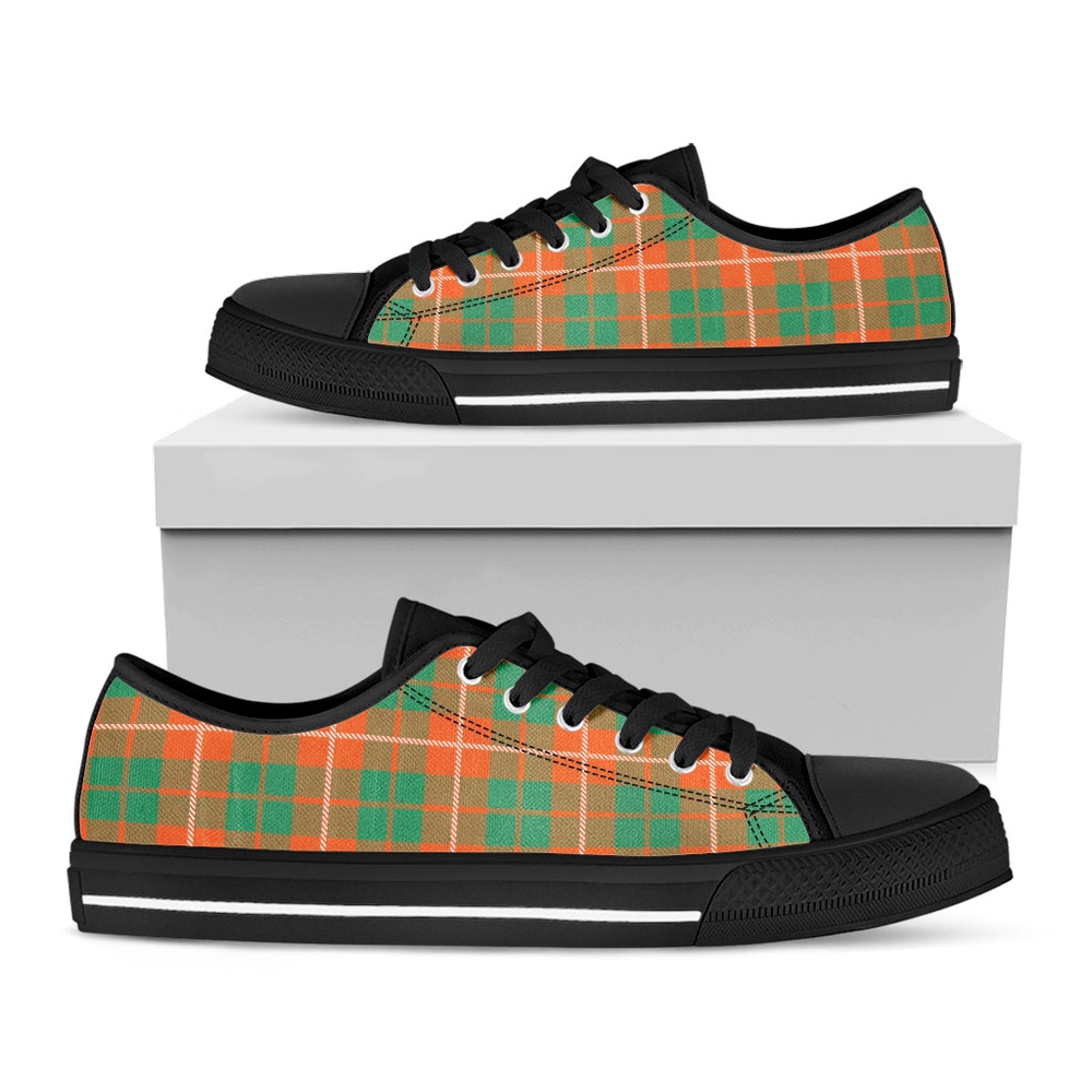 Irish Saint Patrick’s Day Tartan Print Black Low Top Shoes, Low Top Designer Shoes, Low Top Sneakers