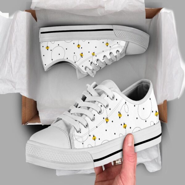 White Bee Shoes, Bee Sneakers, Best Low Top Shoes For Men And Women, Low Tops, Low Top Sneakers